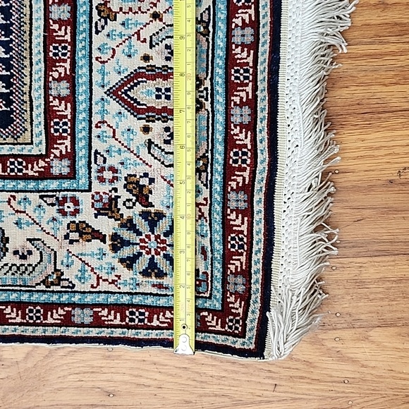 Small Silk Rug from Turkey - Approx. 21.5" by 40" - Picture 7 of 11